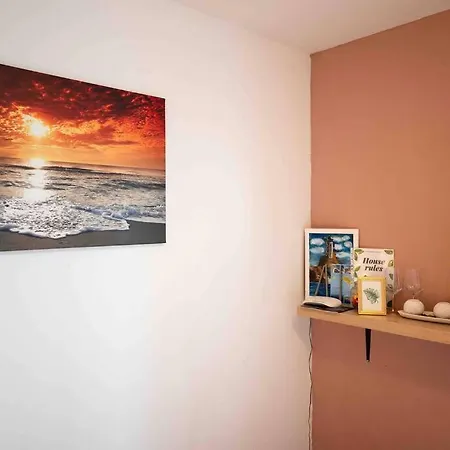 Private With View 2 アパート